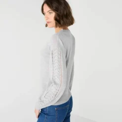Pull col rond finitions écailles