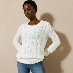 Pull col rond, maille torsadée