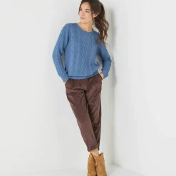Pull col rond, maille torsadée