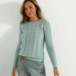 Pull col rond, maille torsadée