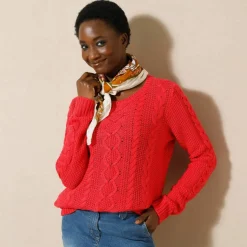 Pull col rond, maille torsadée