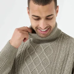Pull col roulé maille irlandaise