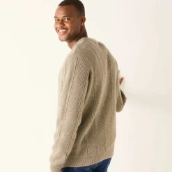 Pull col V maille irlandaise