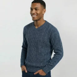 Pull col V maille irlandaise