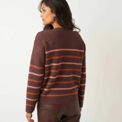 Pull loose rayé, col bateau