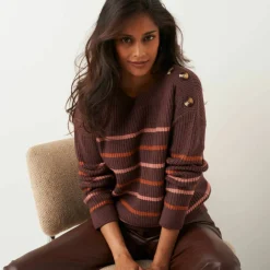 Pull loose rayé, col bateau