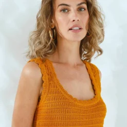 Pull sans manches en crochet