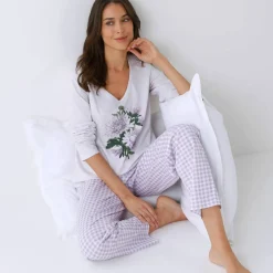 Pyjama pantalon motif fleurs et imprimé carreaux