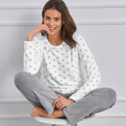 Pyjama polaire imprimé pois toucher peluche manches longues