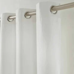 Rideau isolant uni envers polaire finition oeillets