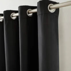 Rideau isolant uni envers polaire finition oeillets