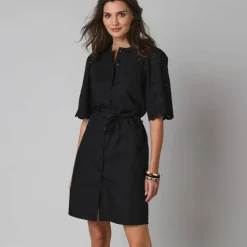 Robe-chemisier en coton uni, à manches coudes en broderies anglaises