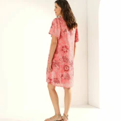 Robe col V manches courtes, voile jacquard imprimé