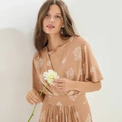 Robe courte cache-coeur imprimée bouquet
