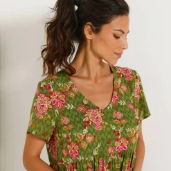 Robe courte col V imprimé fleuri, crépon