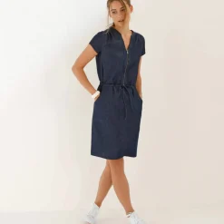 Robe courte col zippé, denim léger