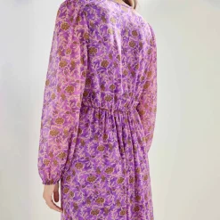 Robe courte, en voile imprimé