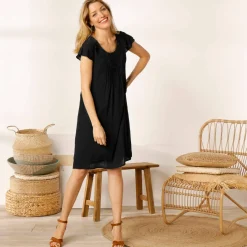 Robe décolleté macramé unie