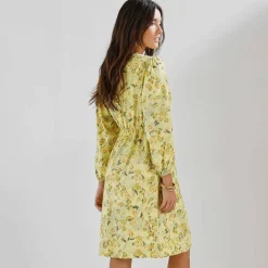 Robe imprimée, décolleté cache-cœur