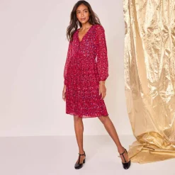 Robe imprimé fleuri, voile plissé