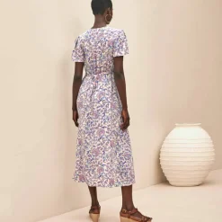 Robe longue col V imprimée, manches papillon