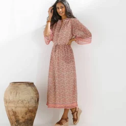 Robe longue en voile imprimé, manches papillon