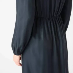 Robe longue fluide col V unie