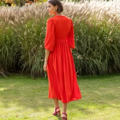 Robe longue fluide col V, unie