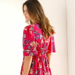 Robe longue imprimée, détails sequins