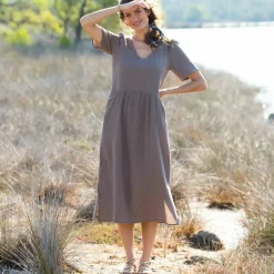 Robe longue unie col V, gaze de coton