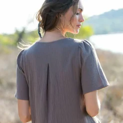 Robe longue unie col V, gaze de coton