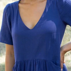 Robe longue unie col V, gaze de coton