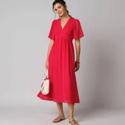 Robe longue volantée unie, à manches courtes papillon