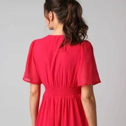 Robe longue volantée unie, à manches courtes papillon