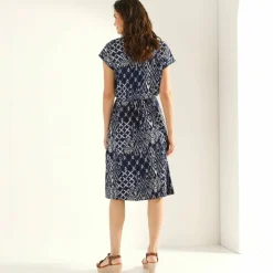 Robe manches courtes, crêpe imprimé