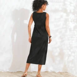 Robe à plastron macramé