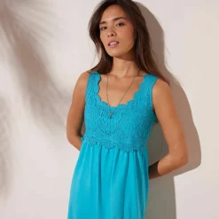 Robe plastron macramé