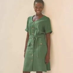 Robe saharienne boutonnée unie, manches courtes