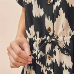 Robe saharienne imprimée, manches courtes