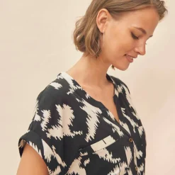 Robe saharienne imprimée, manches courtes