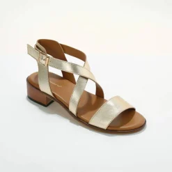 Sandales à brides croisées en cuir
