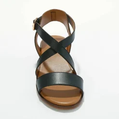 Sandales à brides croisées en cuir