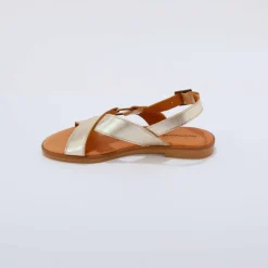 Sandales brides croisées en cuir