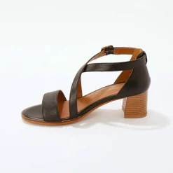 Sandales en cuir à talon