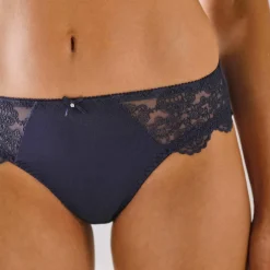 Slip maille satinée et tulle brodé Caprera