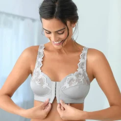 Soutien-gorge brodé ouverture devant Calenca - sans armatures