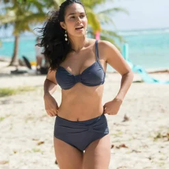 Soutien-gorge de bain drapé uni Solaro, avec armatures