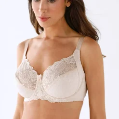Soutien-gorge dentelle florale forme emboîtante Philippa – avec armatures