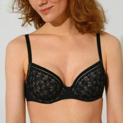Soutien-gorge forme emboîtante dentelle florale Ace easy feel de Chantelle® - avec armatures