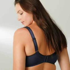 Soutien-gorge forme emboîtante tulle brodé stretch et microfibre Batlow- avec armatures